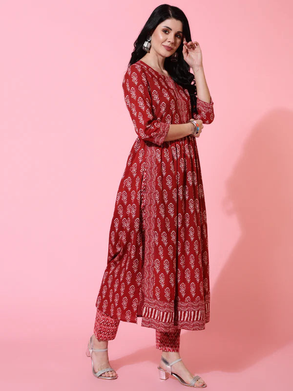 COTTON CALF LENGTH SEMI FLARED 3/4 SLEEVES PRINTED ROUND NECK KURTA BOTTOM DUPATTA SET