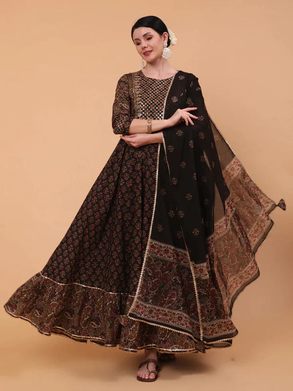 BROWN FLARED 3/4 SLEEVE ROUND NECK KURTA DUPATTA SET