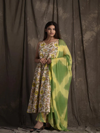 PURE COTTON V NECK SLEEVELESS PRINTED KURTA SET WITH DUPATTA