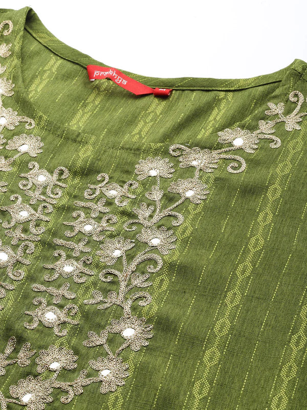 EMBROIDERED LONG STRAIGHT MUSLINE KURTA SET