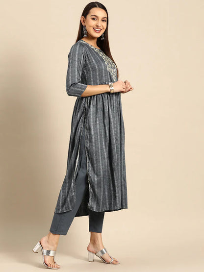 EMBROIDERED LONG STRAIGHT MUSLINE KURTA SET