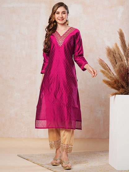 Jacquard Zari Design Zari & Sequins Embroidered Kurta - Magenta