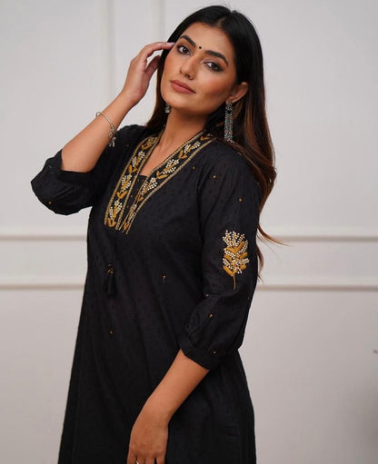 BLACK STRAIGHT KURTI PANT SET