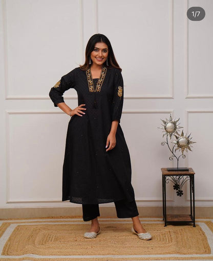 BLACK STRAIGHT KURTI PANT SET