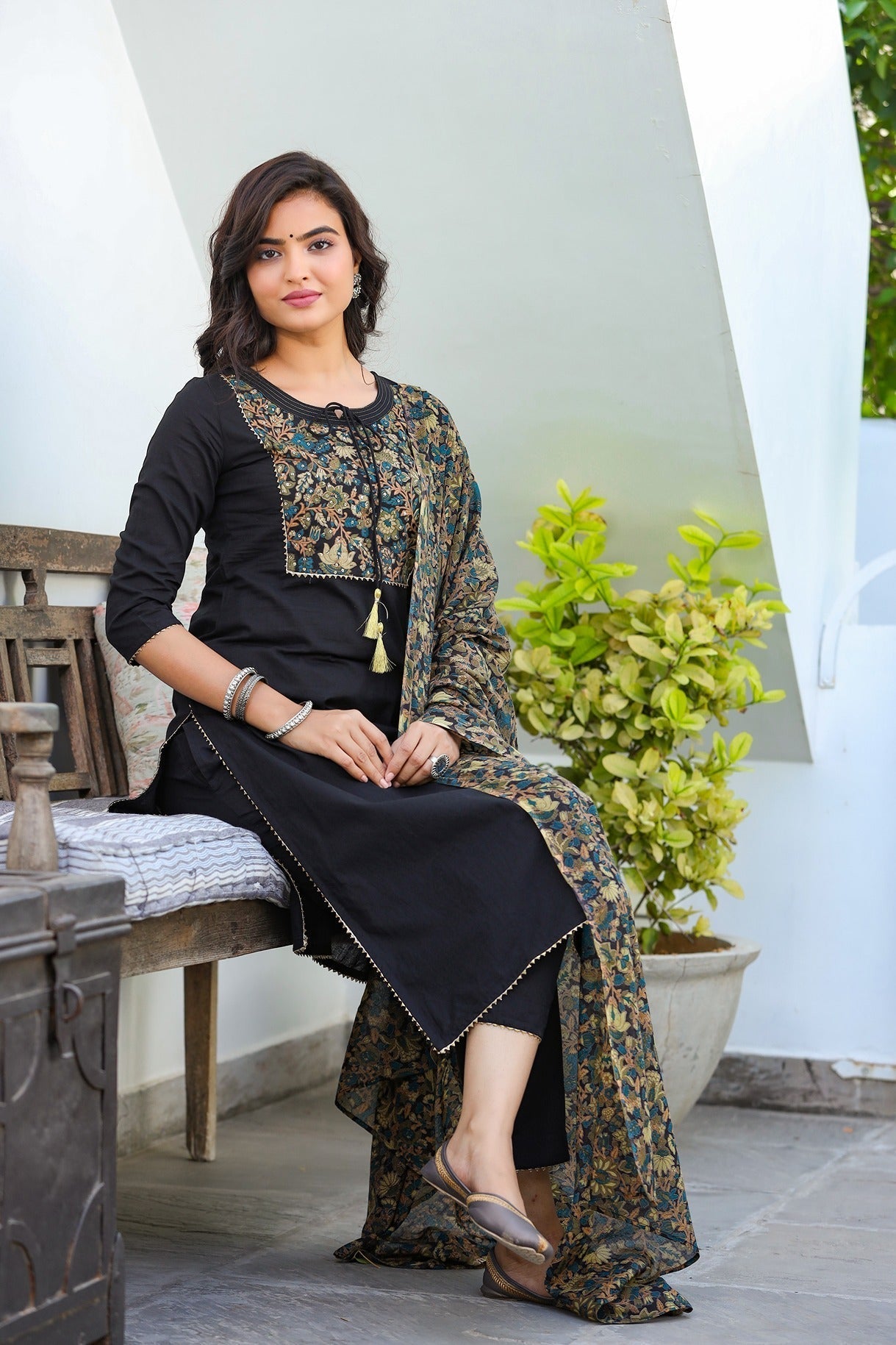 Black Solid With Printed Yoke Dupatta Set-Yufta Store-9303SKDBKS