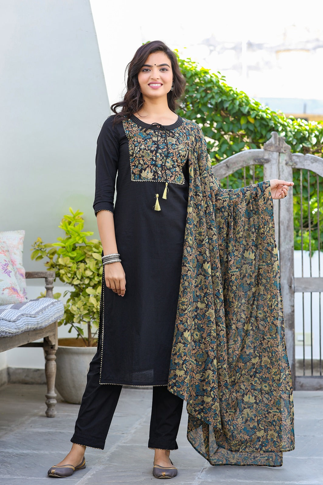 Black Solid With Printed Yoke Dupatta Set-Yufta Store-9303SKDBKS