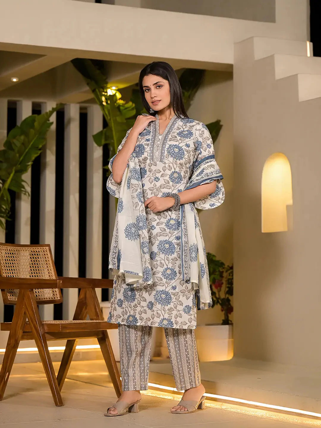 Blue And Off White Floral Print Cotton Straight Style Kurta And Trousers With Dupatta-Yufta Store-1007SKDBLS