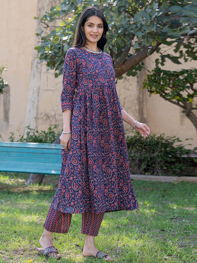 Blue Cotton Printed gathered kurta Set With Front Slit-Yufta Store-1883SETBLS