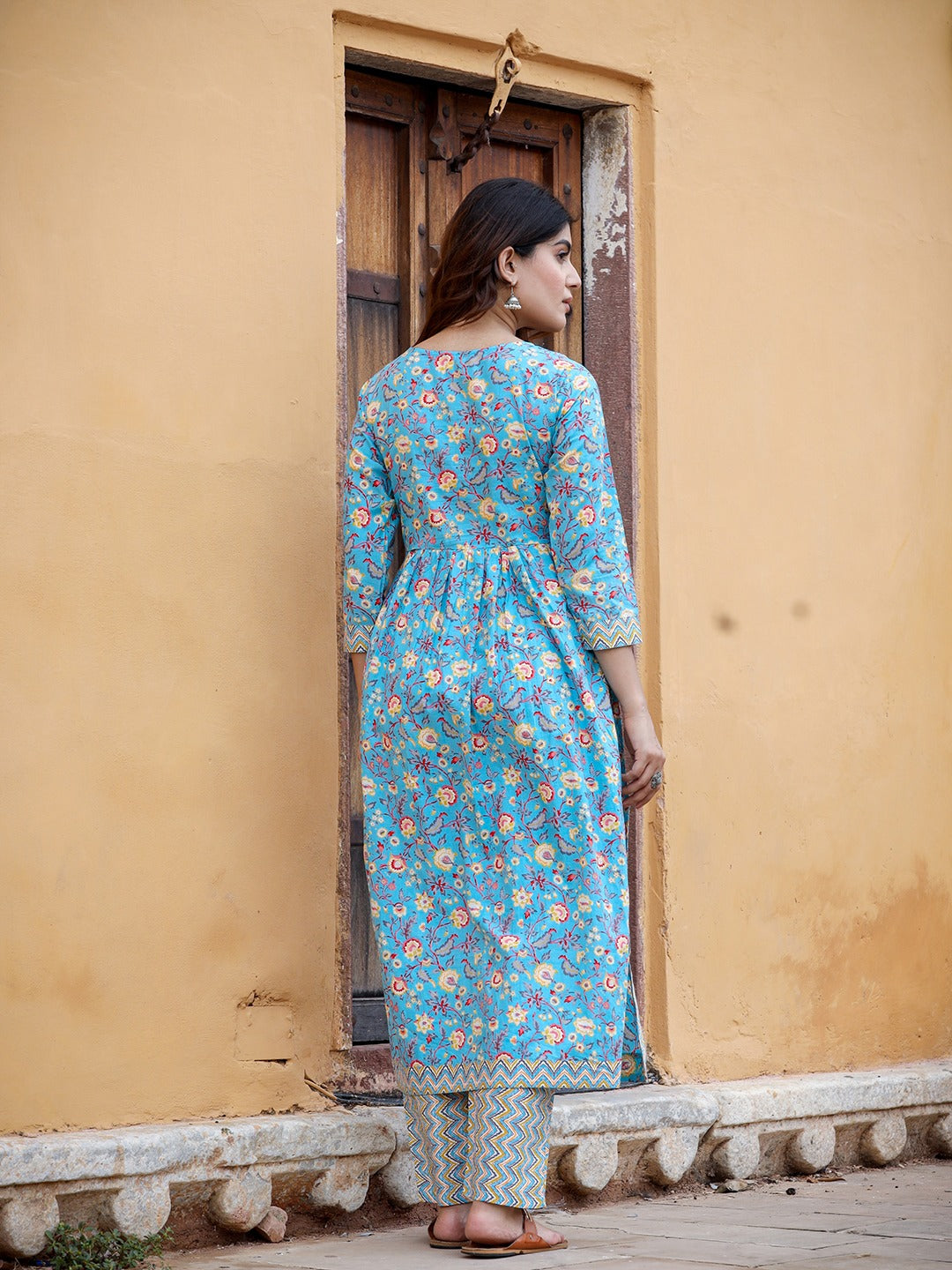 Blue Floral Printed Beads & Stones Pure Cotton Kurta with Trousers & With Dupatta Set-Yufta Store-1422SKDBLS