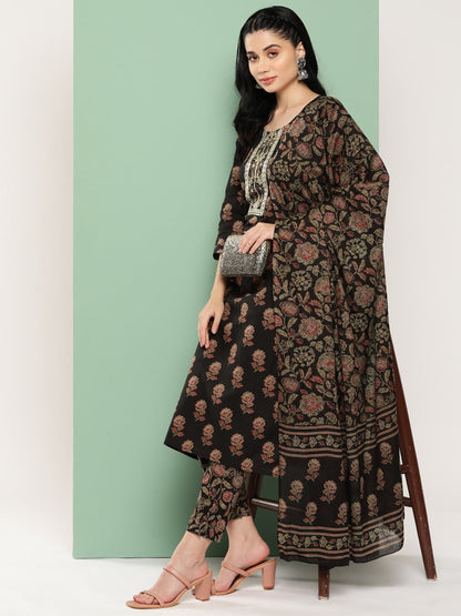 Brown Floral Embroidered Gotta Patti Pure Cotton Kurta with Trousers & Dupatta Set-Yufta Store-1447SKDBRS