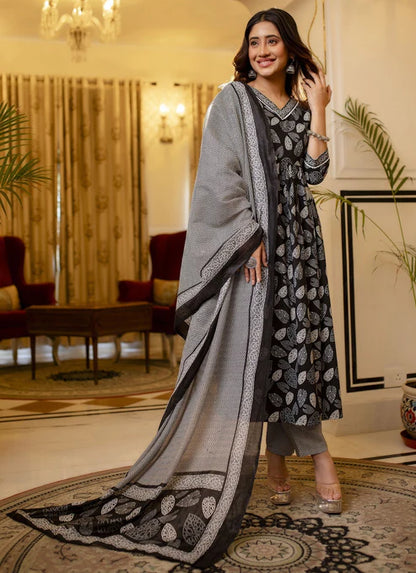 BLACK V Neck PRINTED Rayon Kurta Sets