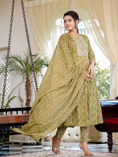 Green Ethnic Motifs Printed Regular Thread Work Pure Cotton Kurta with Trousers & With Dupatta-Yufta Store-1620SKDGRS