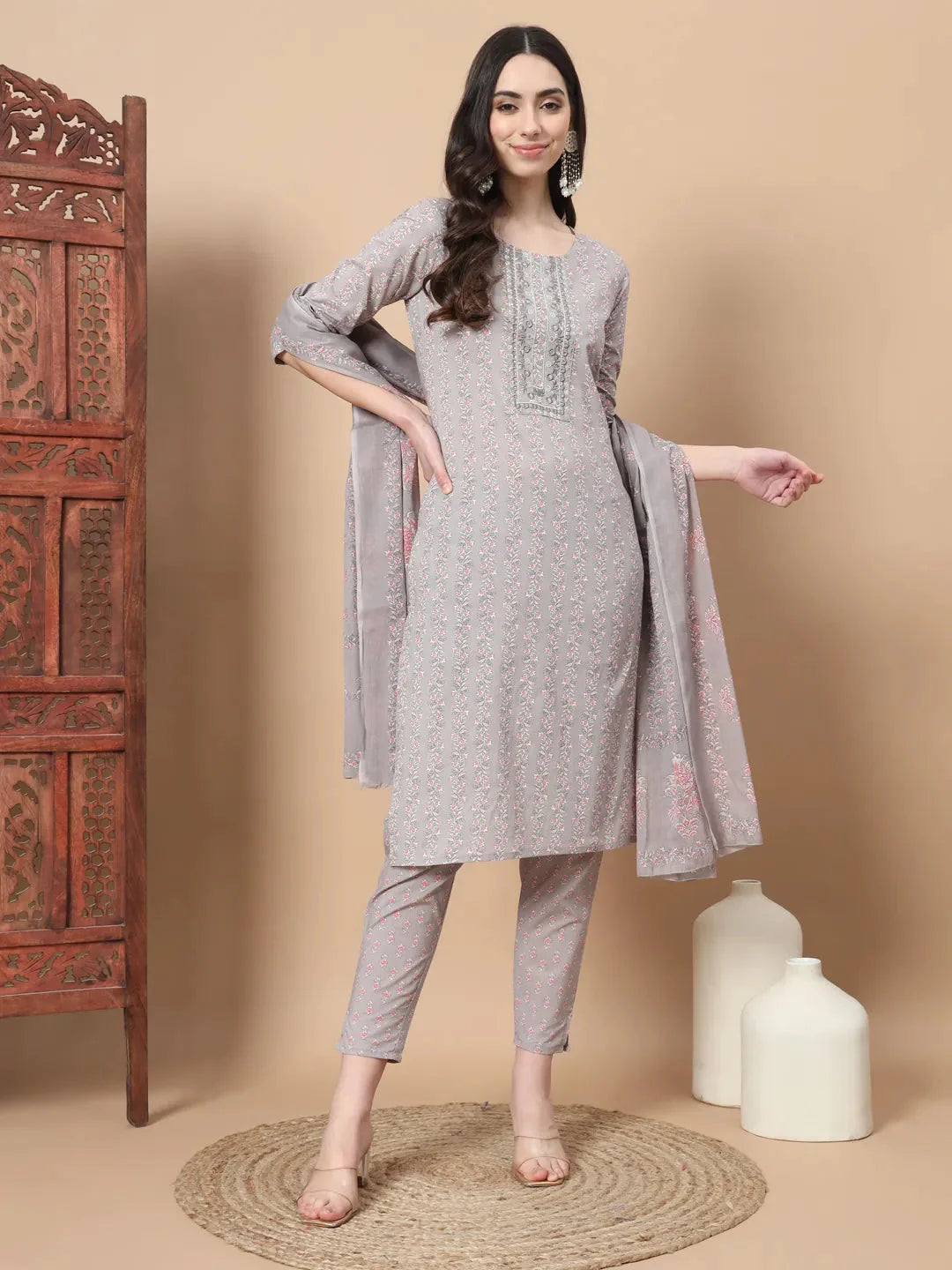 Mauve Ethnic Motifs,Thread_Work Straight Kurta Trouser And Dupatta Set-Yufta Store-6812SKDPRS