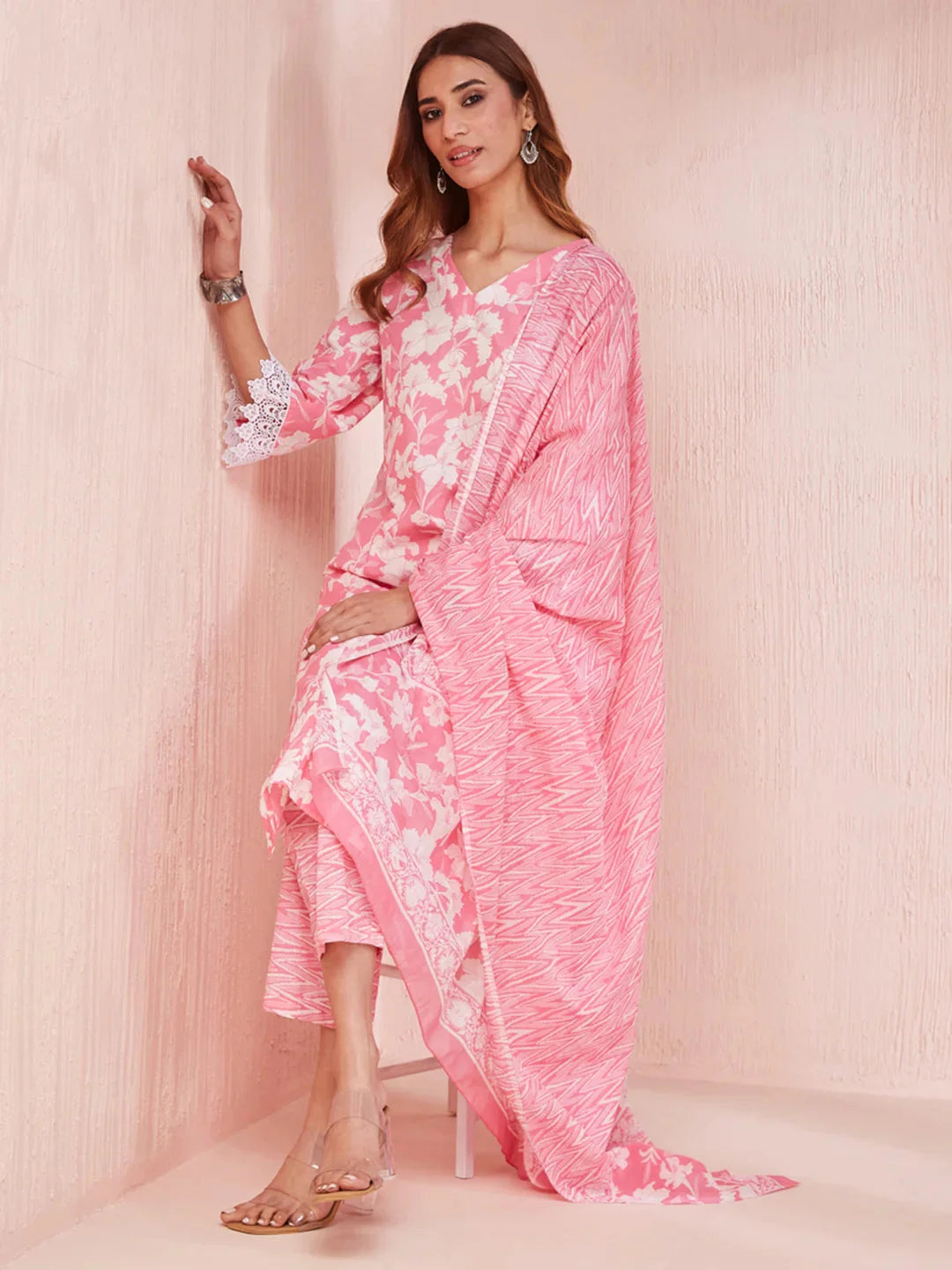 Pink And White Floral Print Lese Sleeves V-Neck Straight Kurta Trouser Set-Yufta Store-6862SKDPKS