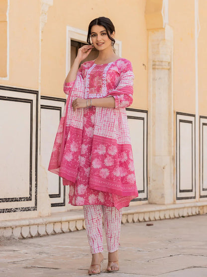 Pink Floral Print Straight Kurta Trouser And Dupatta Set-Yufta Store-6874SKDPKS