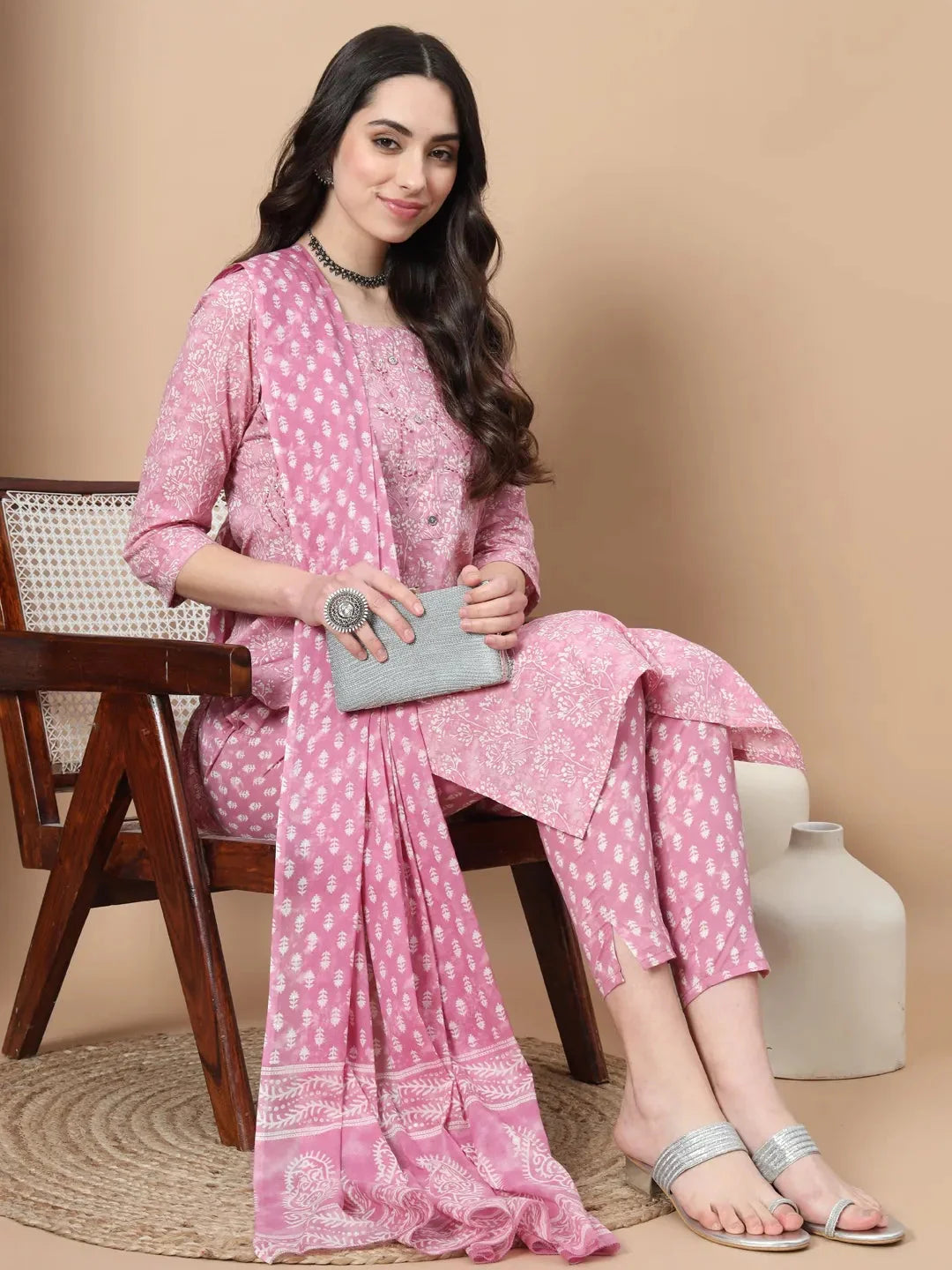 Pink Floral,Thread_Work Straight Kurta Trouser And Dupatta Set-Yufta Store-6814SKDPKS