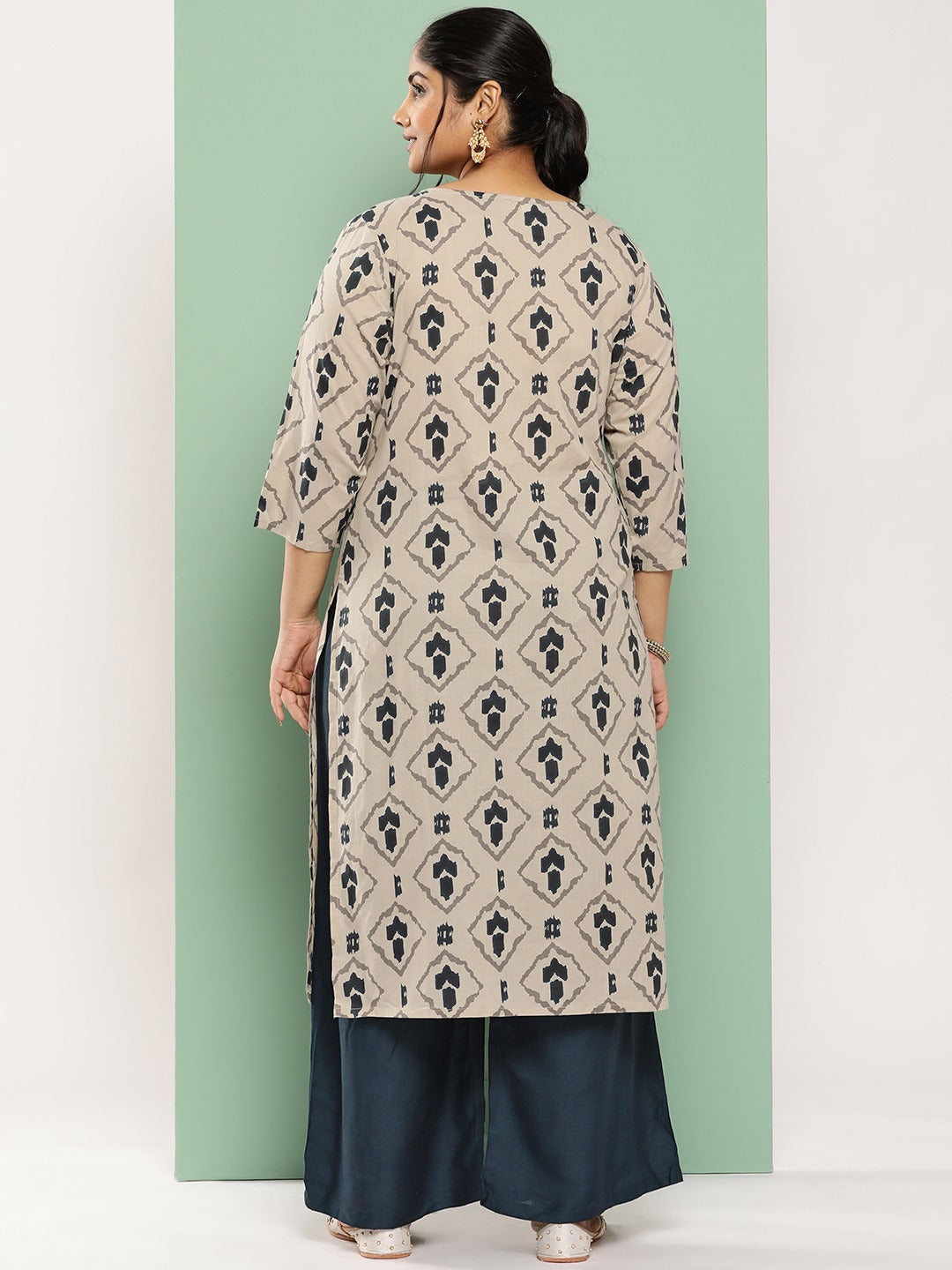 Plus Size Ethnic Motifs Printed Regular Cotton Kurta with Palazzos-Yufta Store-1555PSETBG3XL