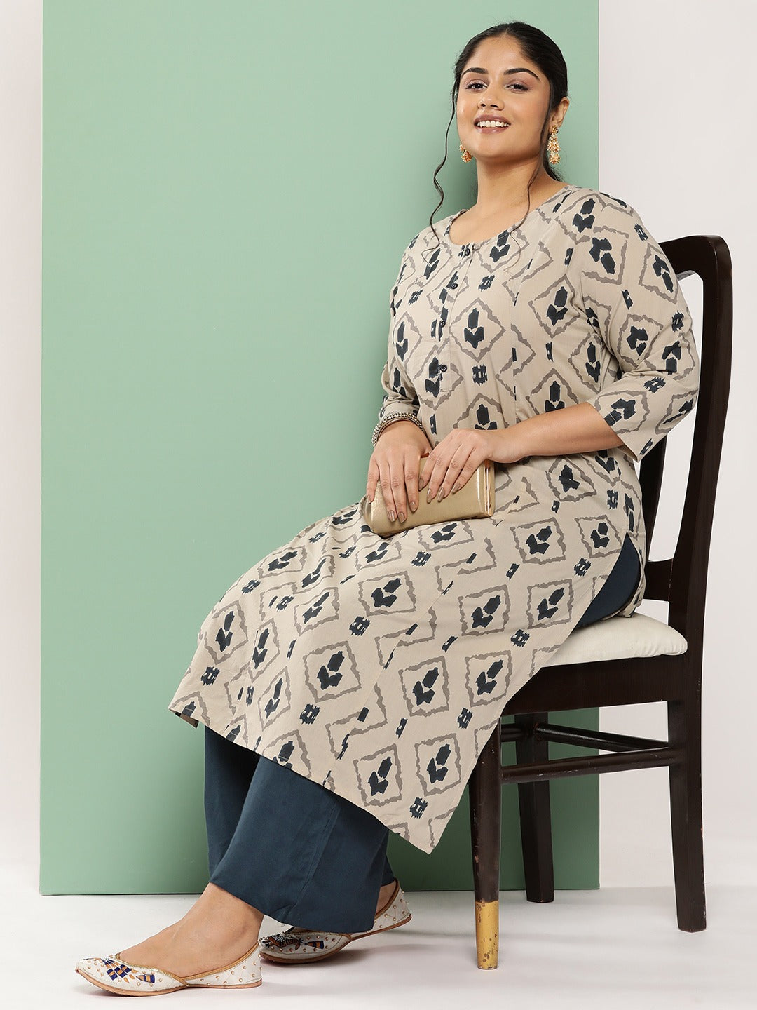 Plus Size Ethnic Motifs Printed Regular Cotton Kurta with Palazzos-Yufta Store-1555PSETBG3XL