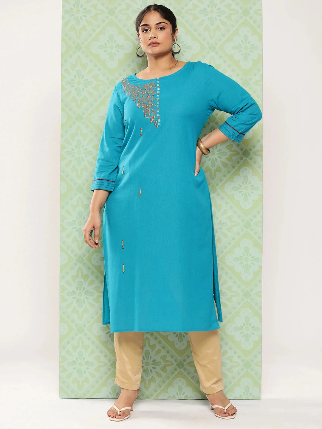 Plus Size Geometric Embroidered Kurta-Yufta Store-7259PKURRG3XL