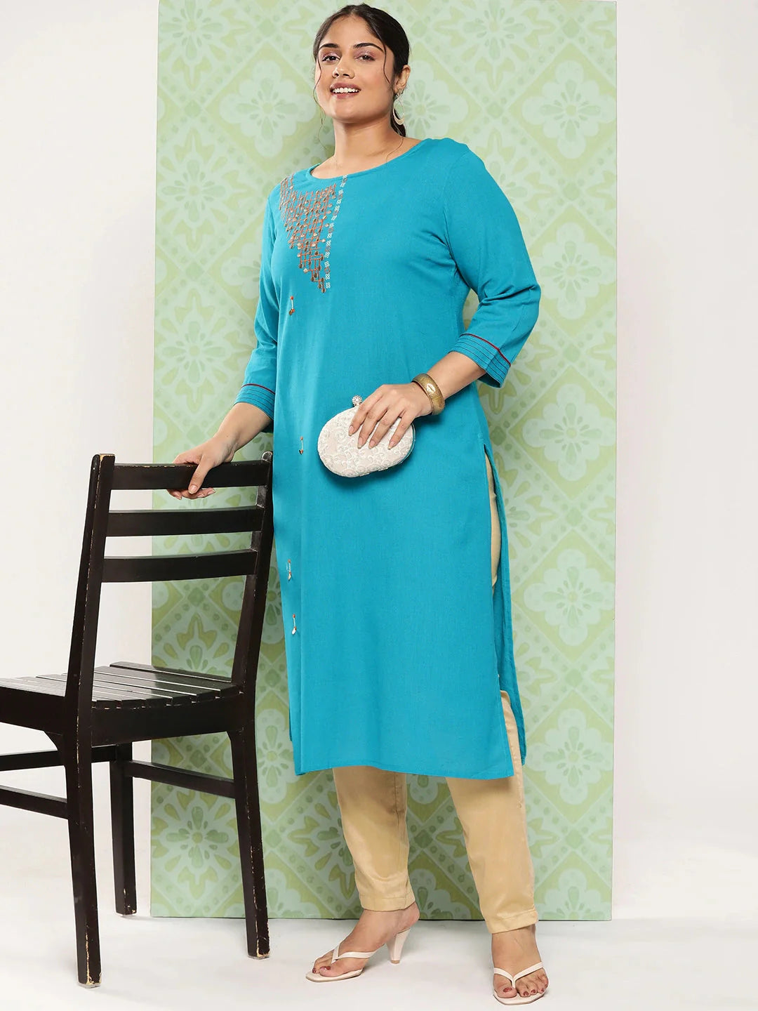 Plus Size Geometric Embroidered Kurta-Yufta Store-7259PKURRG3XL