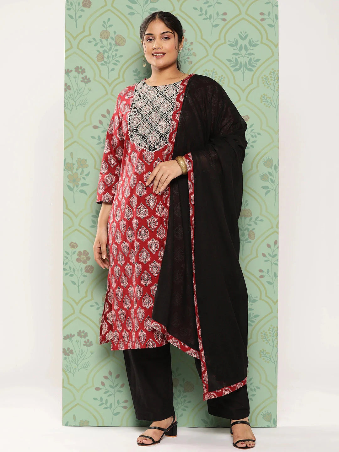 Plus Size Red Ethnic Motifs Printed Gotta Patti Cotton Kurta with Trousers & Dupatta-Yufta Store-1392PSKDRD3XL