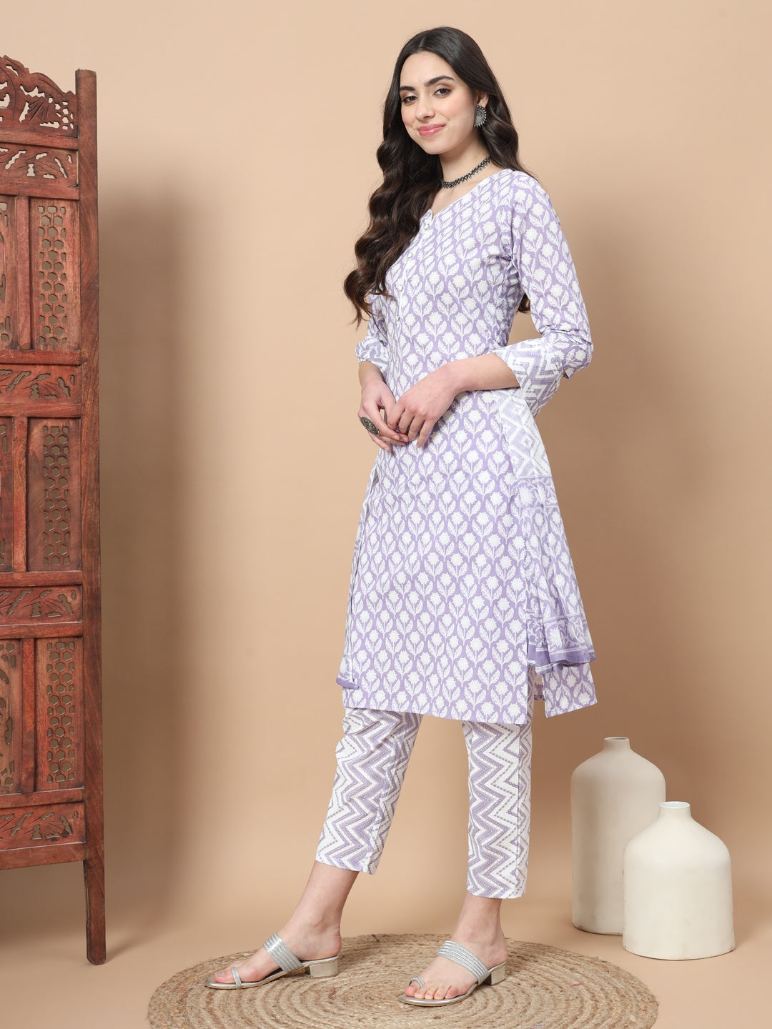 Purple Floral,Piping On Yoke Straight Kurta Trouser And Dupatta Set-Yufta Store-6833SKDPRS