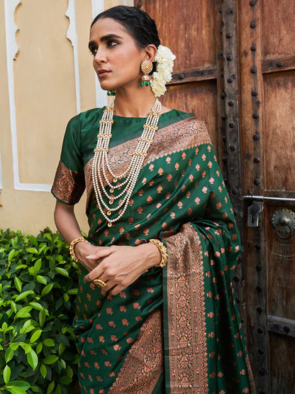 Green Banarasi Silk Ethnic Motifs Saree with Unstitched Blouse Piece