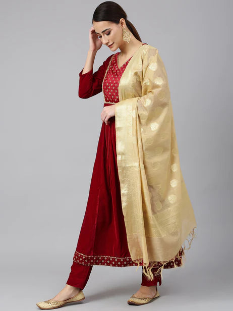 Maroon Velvet Solid Kurta with Pant and Dupatta