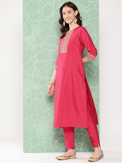 Pink Crepe Silk Solid Kurta with Pant and Dupatta