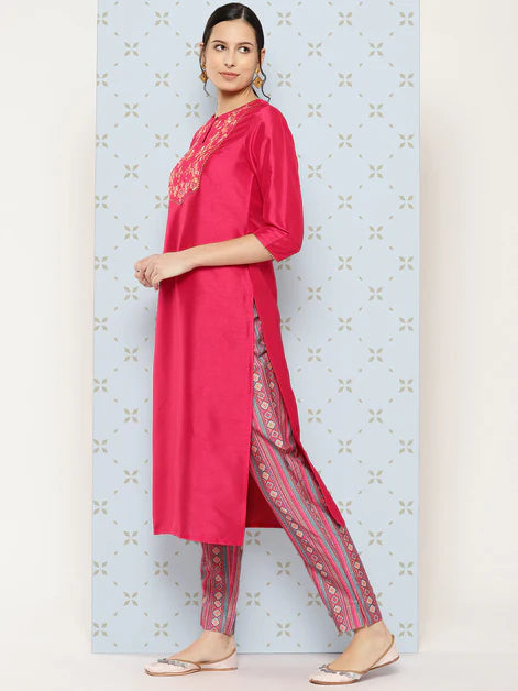 Pink Crepe Silk Yoke Embroidered Solid Kurta with Pant and Dupatta