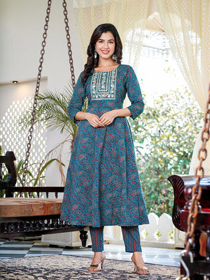 Teal Floral Embroidered Regular Thread Work Pure Cotton Kurta with Trousers & With Dupatta-Yufta Store-1622SKDTBS