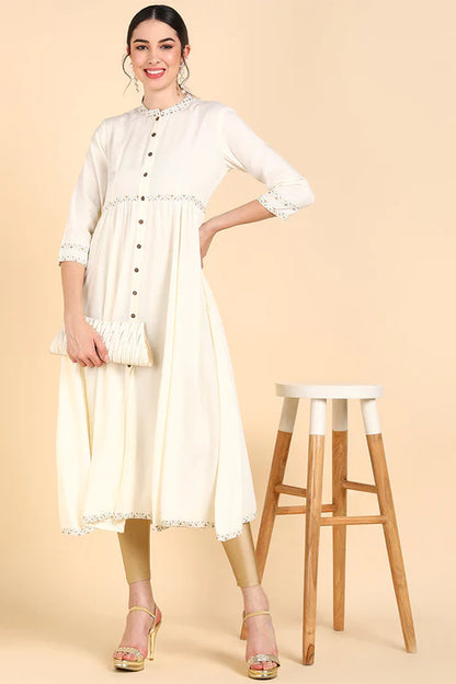 Cream-Coloured & white alyssum Gotta Patti Anarkali Kurta