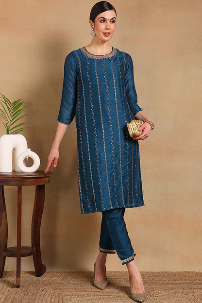 Navy Blue Silk Blend Solid Embroidered Straight Kurta