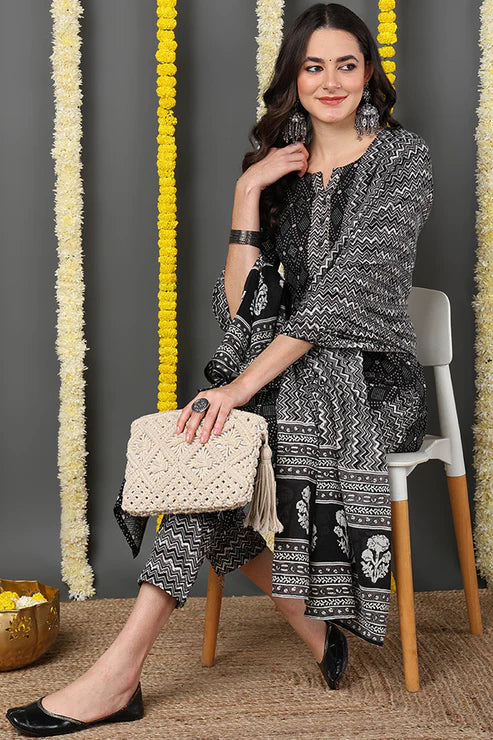 Black Rayon Blend Geometric Printed Straight Suit Set