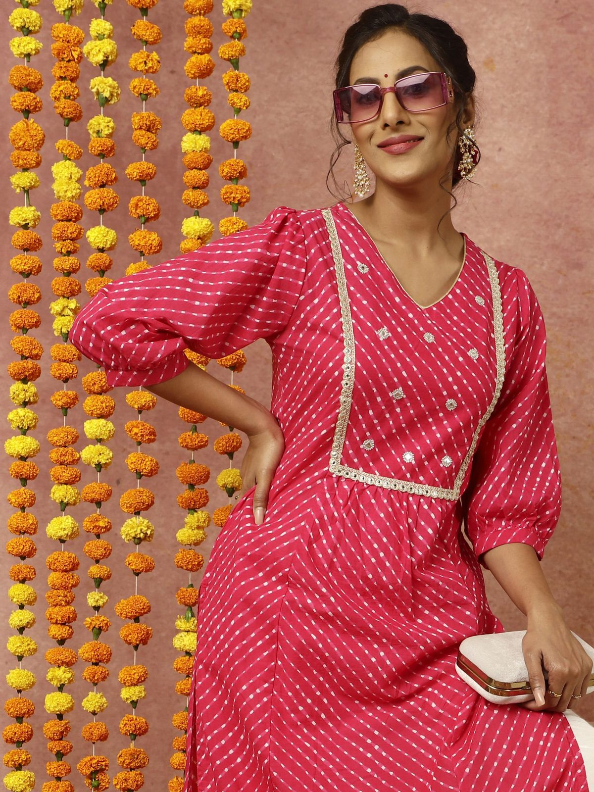 Zardozi Embroidered Fushia Mothra Printed Straight Kurta