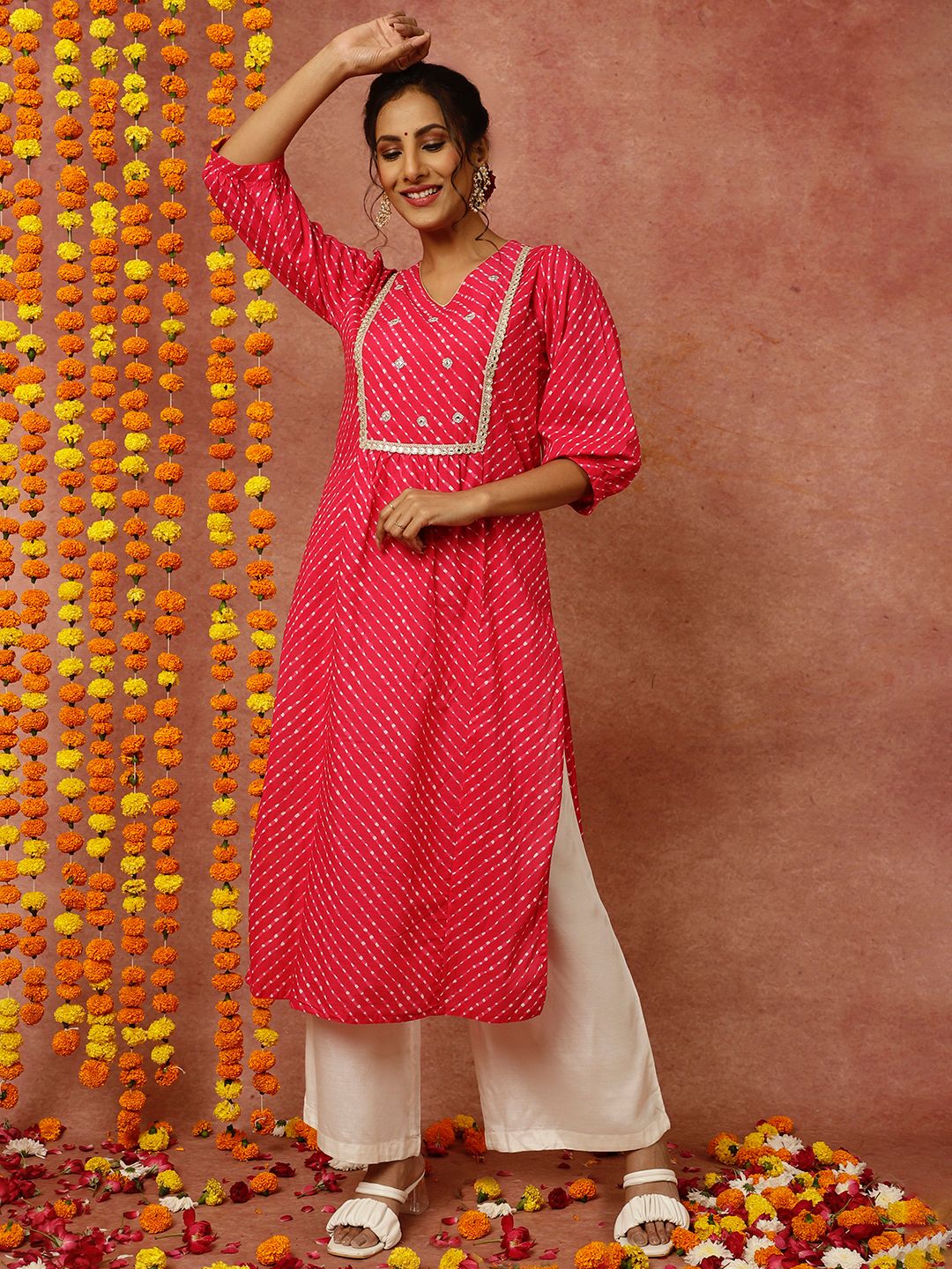 Zardozi Embroidered Fushia Mothra Printed Straight Kurta