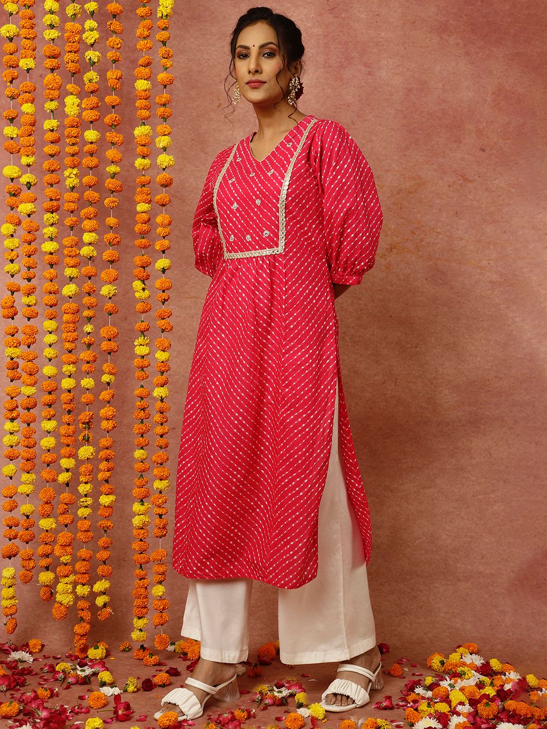 Zardozi Embroidered Fushia Mothra Printed Straight Kurta