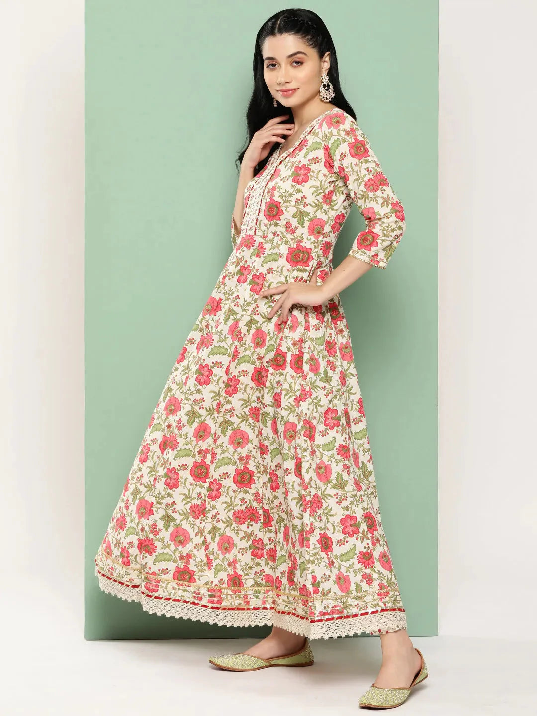 White Floral Printed Regular Pure Cotton Kurta with Trousers & Dupatta-Yufta Store-1316SKDWHS