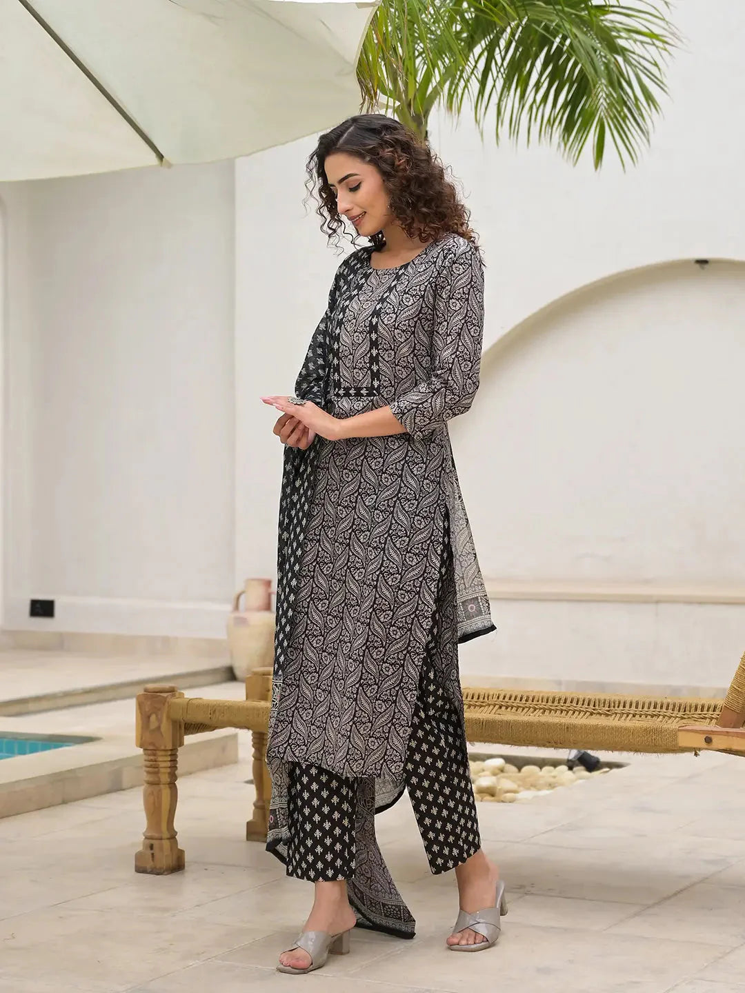 Yufta Embroidered Printed Black Cotton Kurta Set With Dupatta Set-Yufta Store-6880SKDBKS