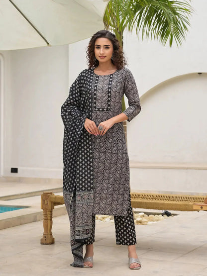 Yufta Embroidered Printed Black Cotton Kurta Set With Dupatta Set-Yufta Store-6880SKDBKS