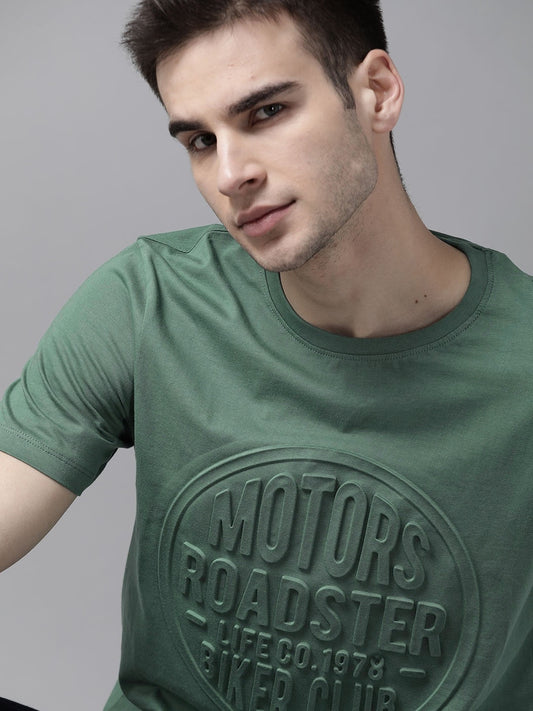 Men Green Embossed Printed Round Neck Pure Cotton T-shirt Orchids Boutique